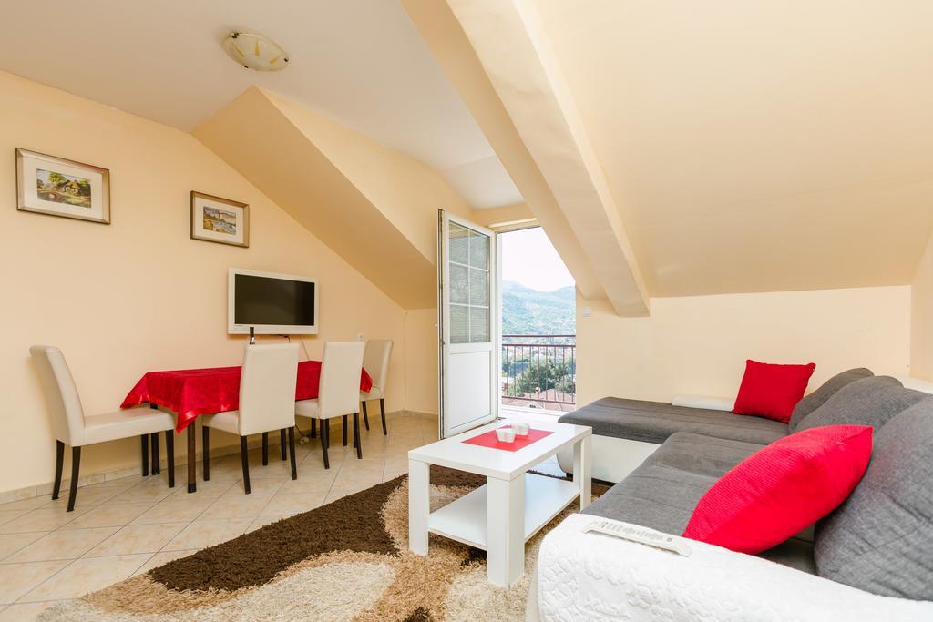 Apartments Feniks كوتور المظهر الخارجي الصورة